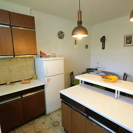 Apartman Jure Konukevi *